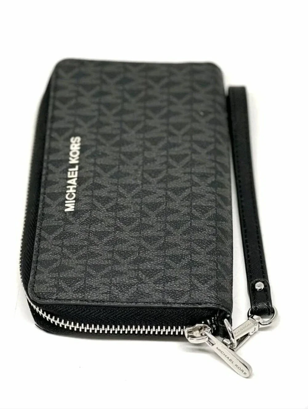 Michael Kors‎ Black Signature Zip Wristlet